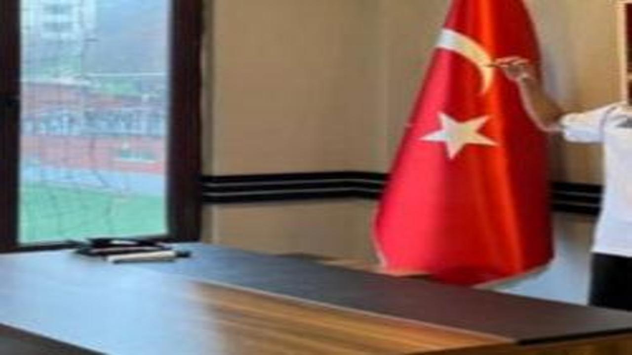 10 maçta 15 gol, 11 asist! Beşiktaş genç oyuncuyu kadrosuna kattı