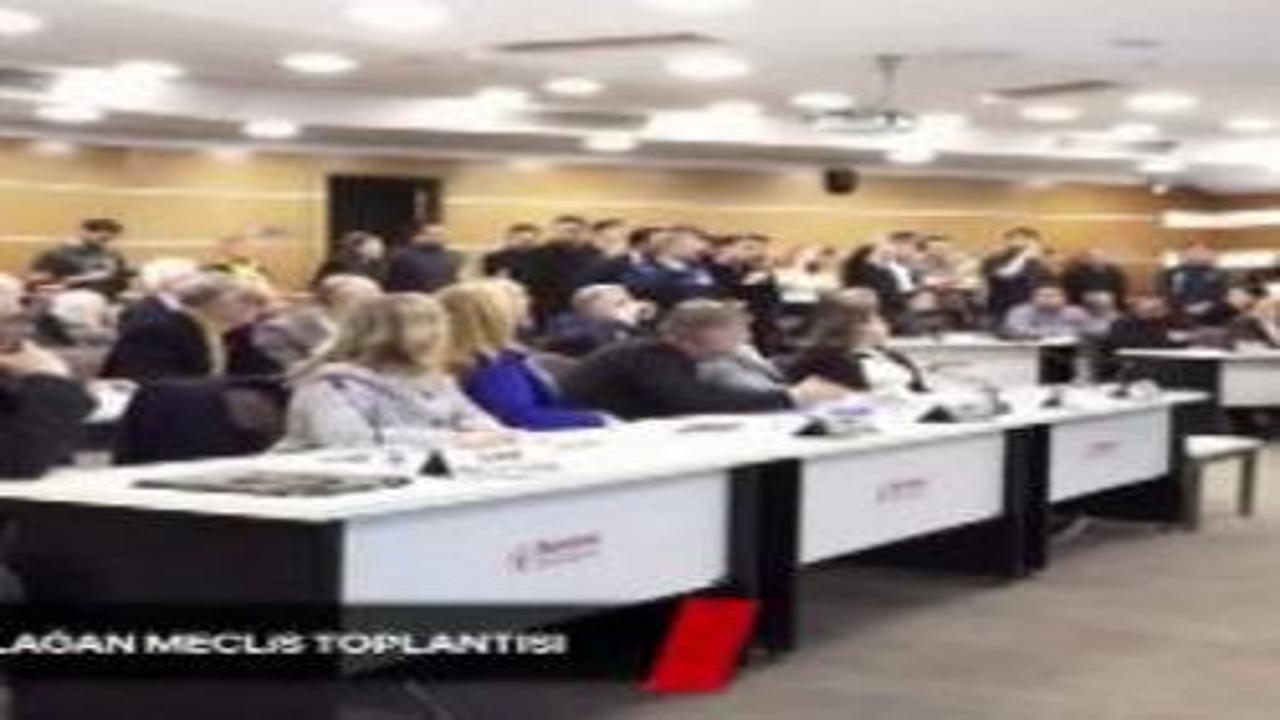 Bornova Belediye Meclisi'nde sevgili kontenjanı krizi