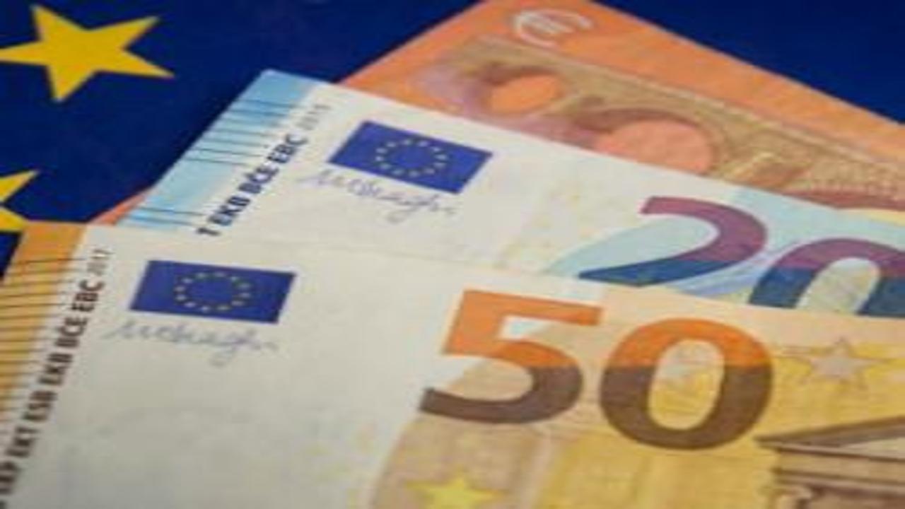 Dalar ve Euro'da günün ilk fiyatları!