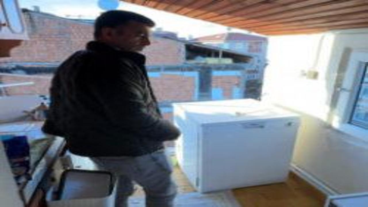 Eve gelince neye uğradığını şaşırdı! Mutfak duvarı yok oldu, yıkım 'kabusa' dönüştü!