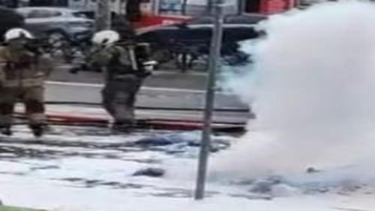 Fatih'te çöp kamyonunda patlama