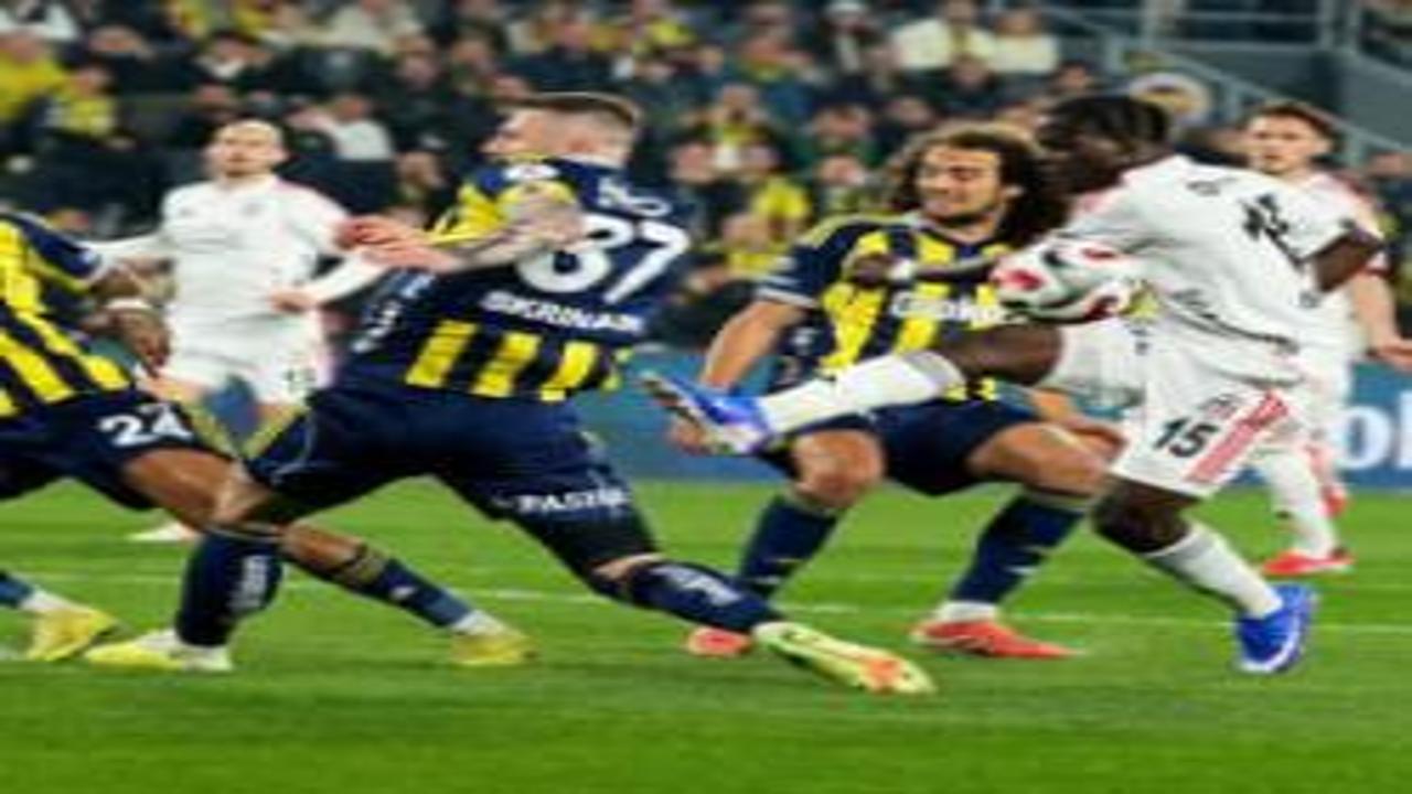 Fenerbahçe 7 maç sonra bir ilki başardı
