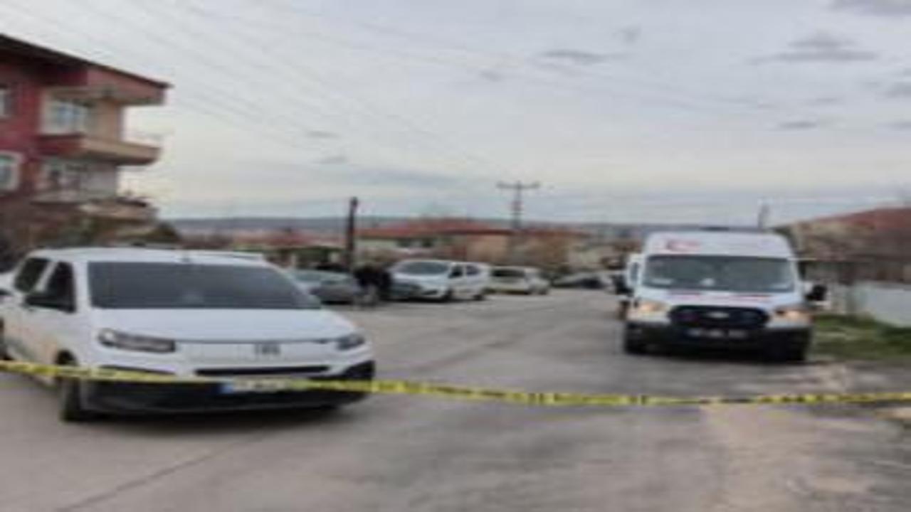 İki oğlunun bıçak ve nacakla saldırdığı baba öldü!