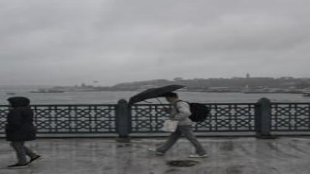 İstanbul'da yağışlar sürecek mi? AKOM'dan son dakika uyarısı geldi: Hazırlıklı olun!