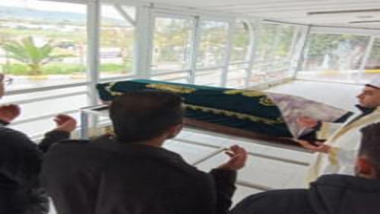 Mehmet Ali Erbil annesinin cenaze törenine katılmadı!