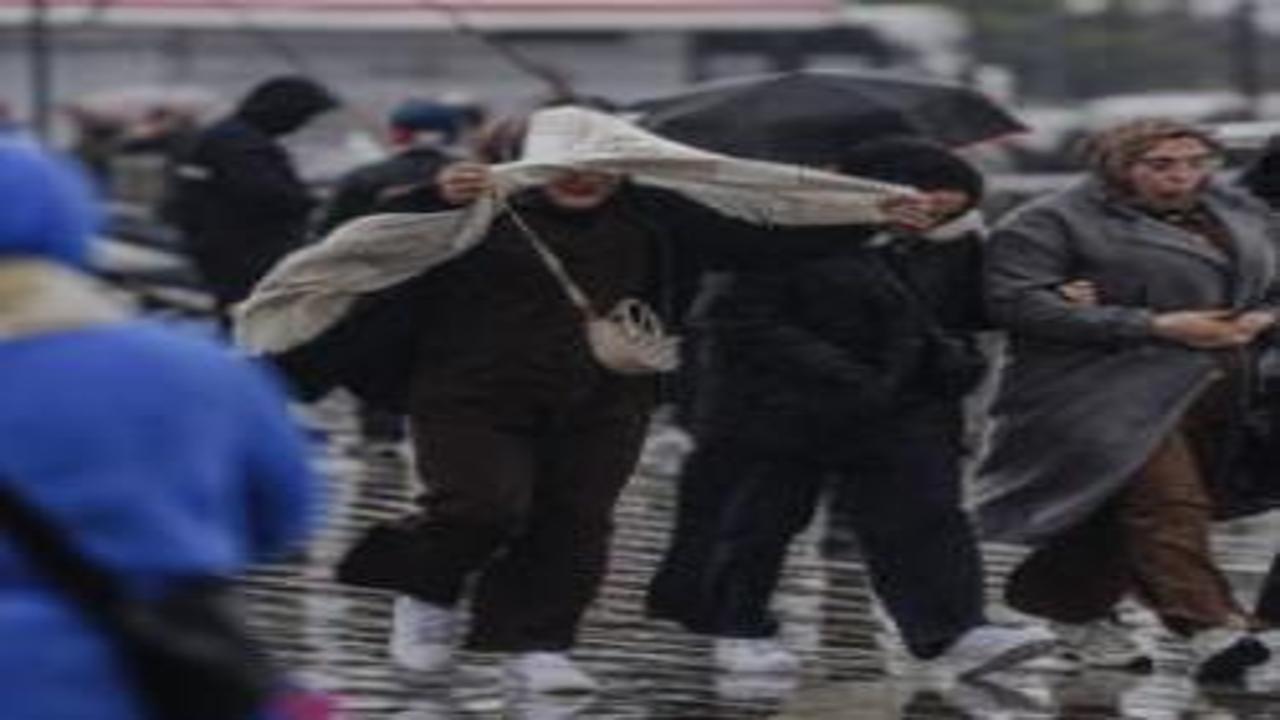 Meteoroloji il il uyardı: Şiddetli yağış, kar ve toz taşınımı kapıda!