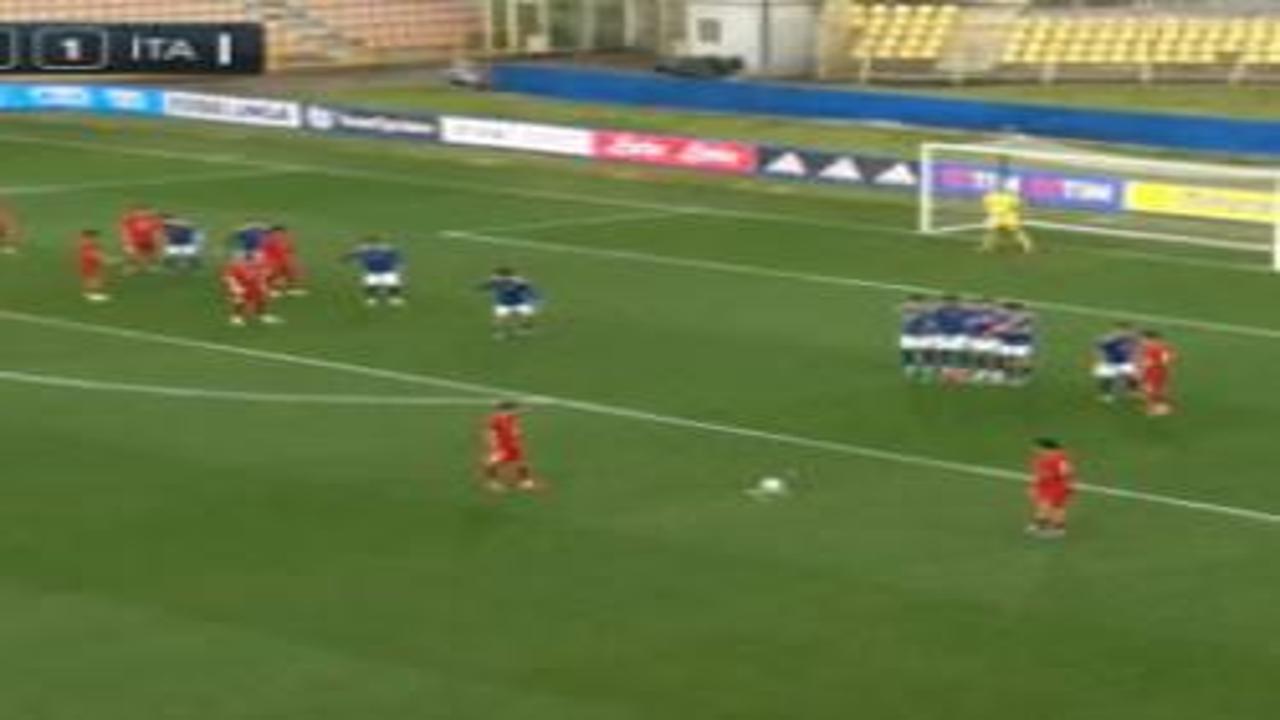 Milli yıldızdan kaleciyi çaresiz bırakan gol!