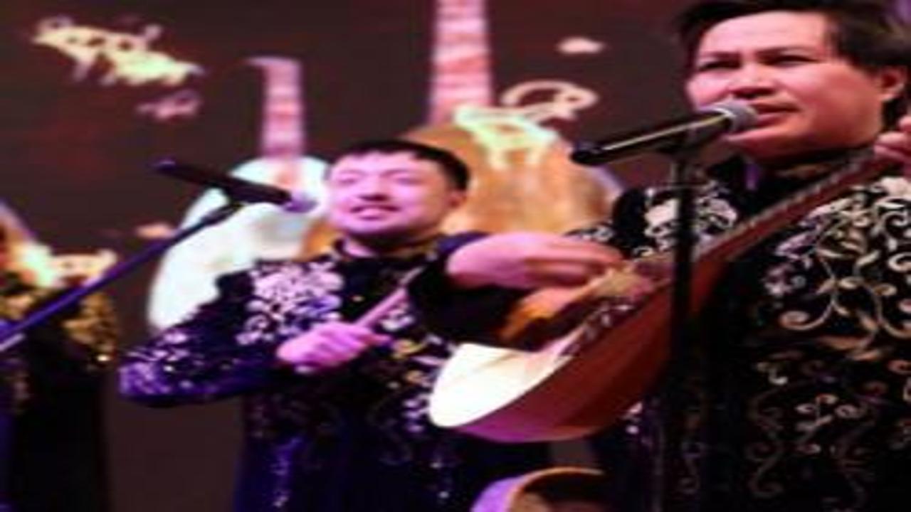 Ünlü müzik grubu yeni albüm lansmanını Bağcılar'da yaptı