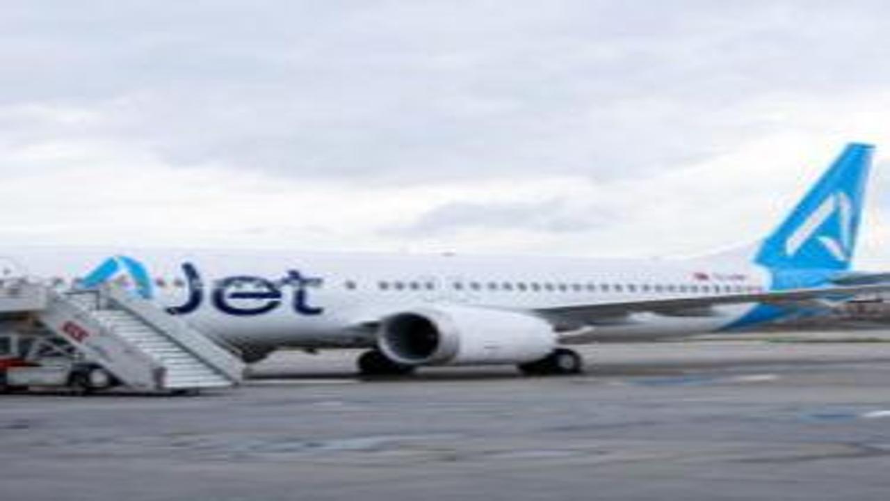 Uçakta 'canlı bomba' şakası: Tüm yolcular indirildi! 4 yıl hapis cezası