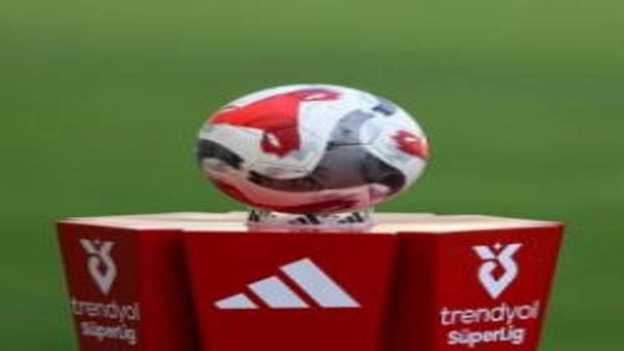 Yapay zeka Süper Lig'in mart ayındaki en iyi oyuncusunu seçti