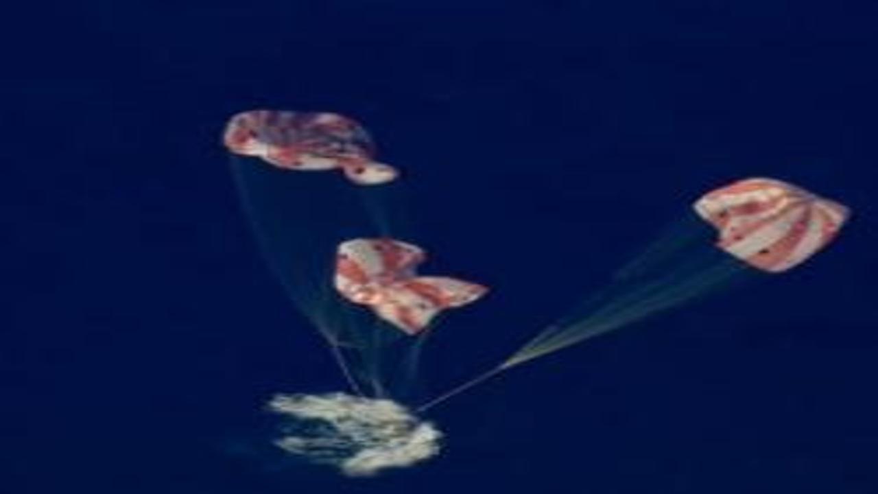 Artemis II mürettebatı, 10 günlük Ay görevini tamamlayarak Dünya'ya döndü