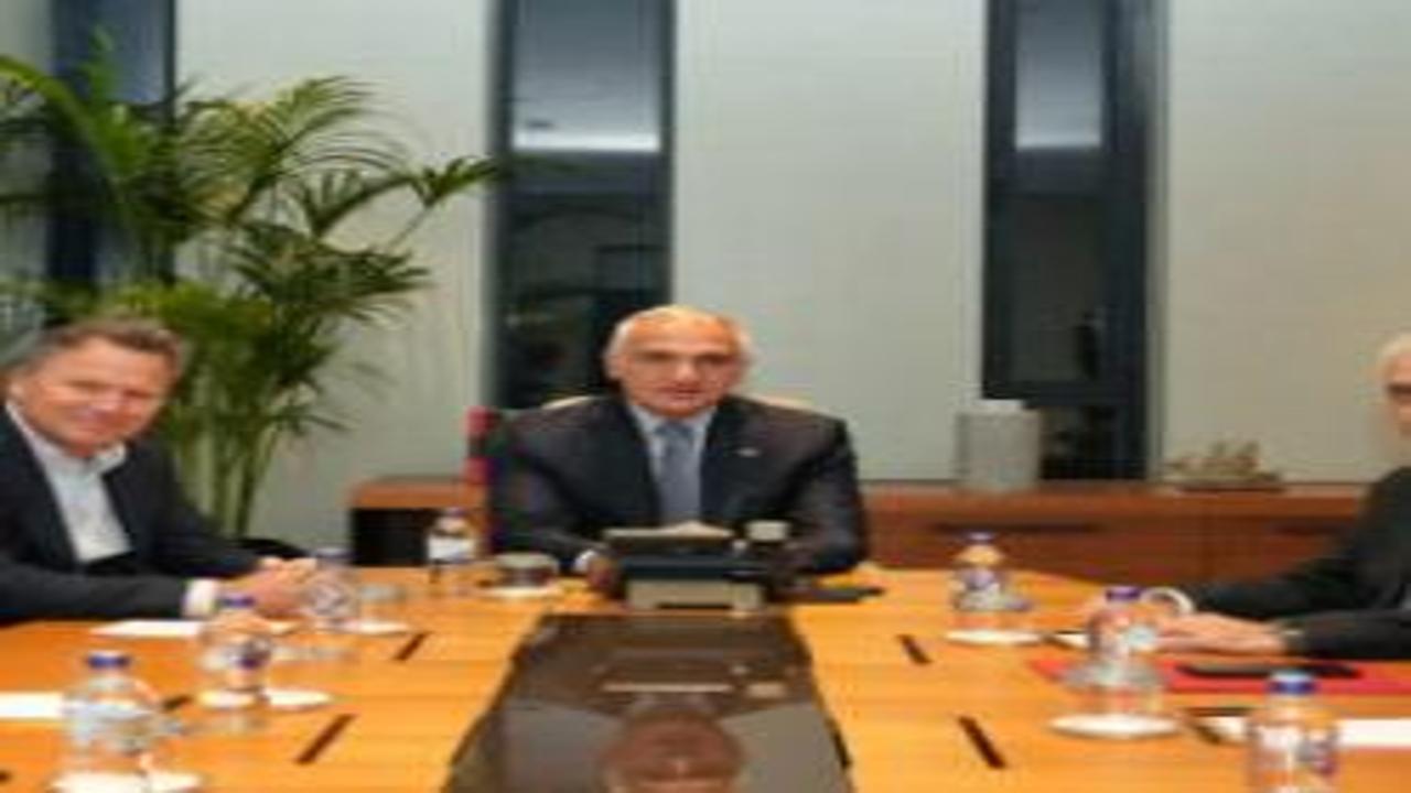 Bakan Ersoy'dan tur operatörleriyle stratejik buluşma