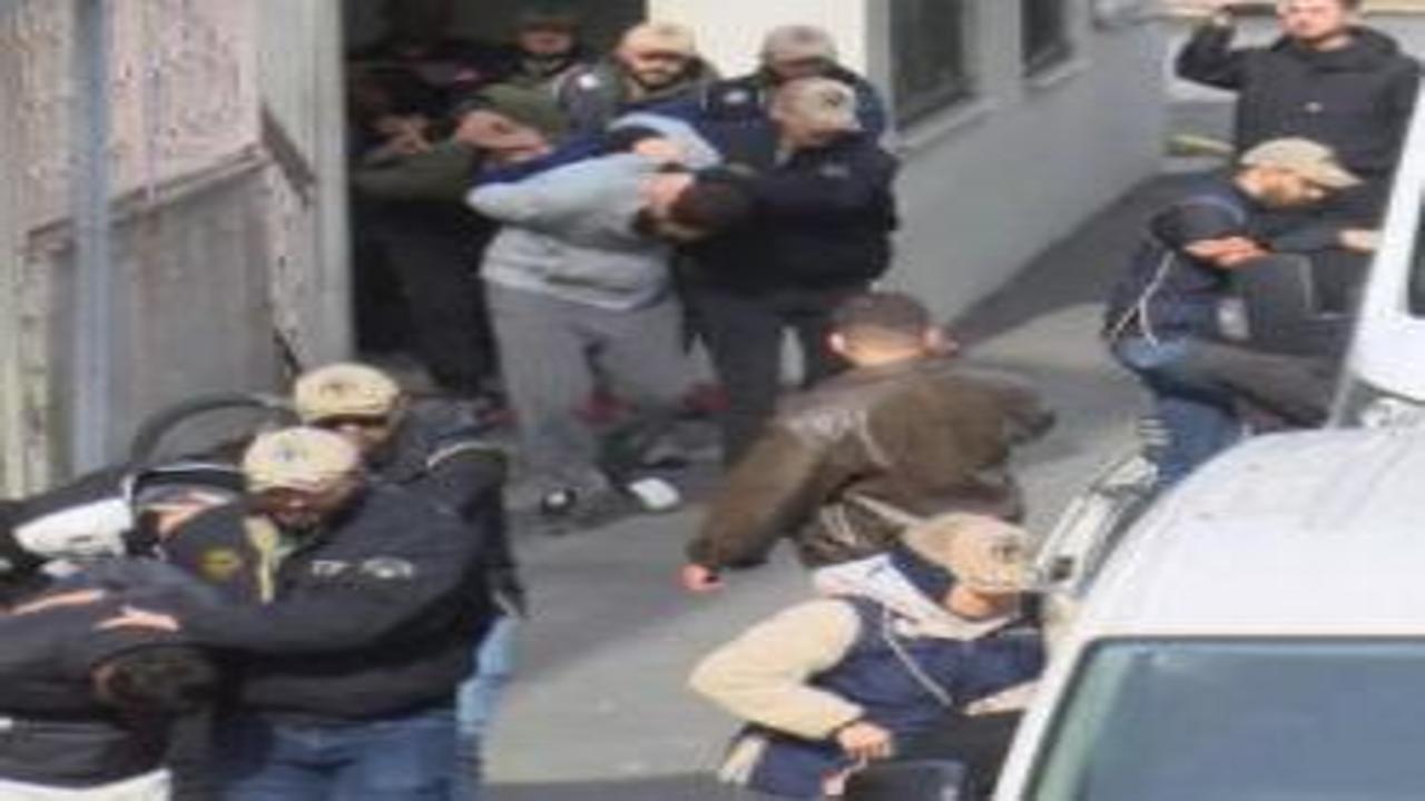 Beşiktaş'ta polis noktasına saldırıda 9 şüpheli tutuklandı