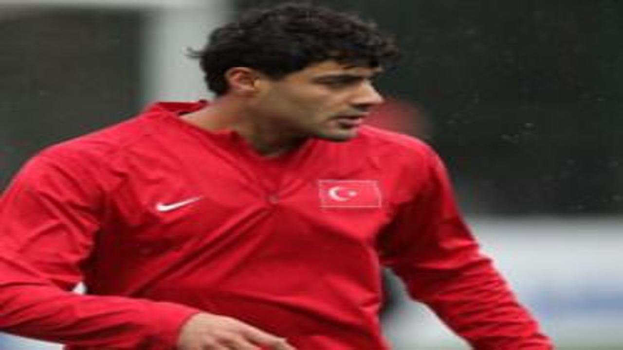 Görüşmede sona gelindi! Ozan Kabak imzayı atıyor