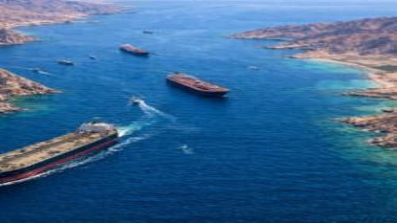 İran'dan Hürmüz hamlesi: Geçiş yapan ülkeleri ilgilendiriyor