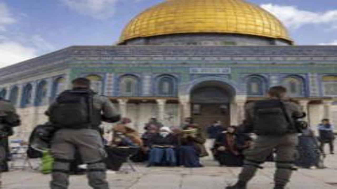 İsrail'den Mescid-i Aksa avlusunda alçak provokasyon