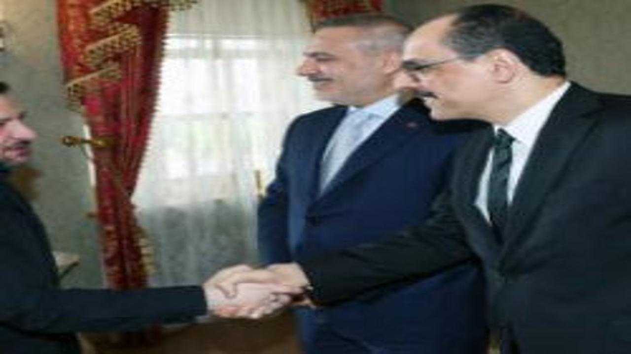 Türk güvenlik şemsiyesi: Şam'a gitmek için Ankara'dan geçmek