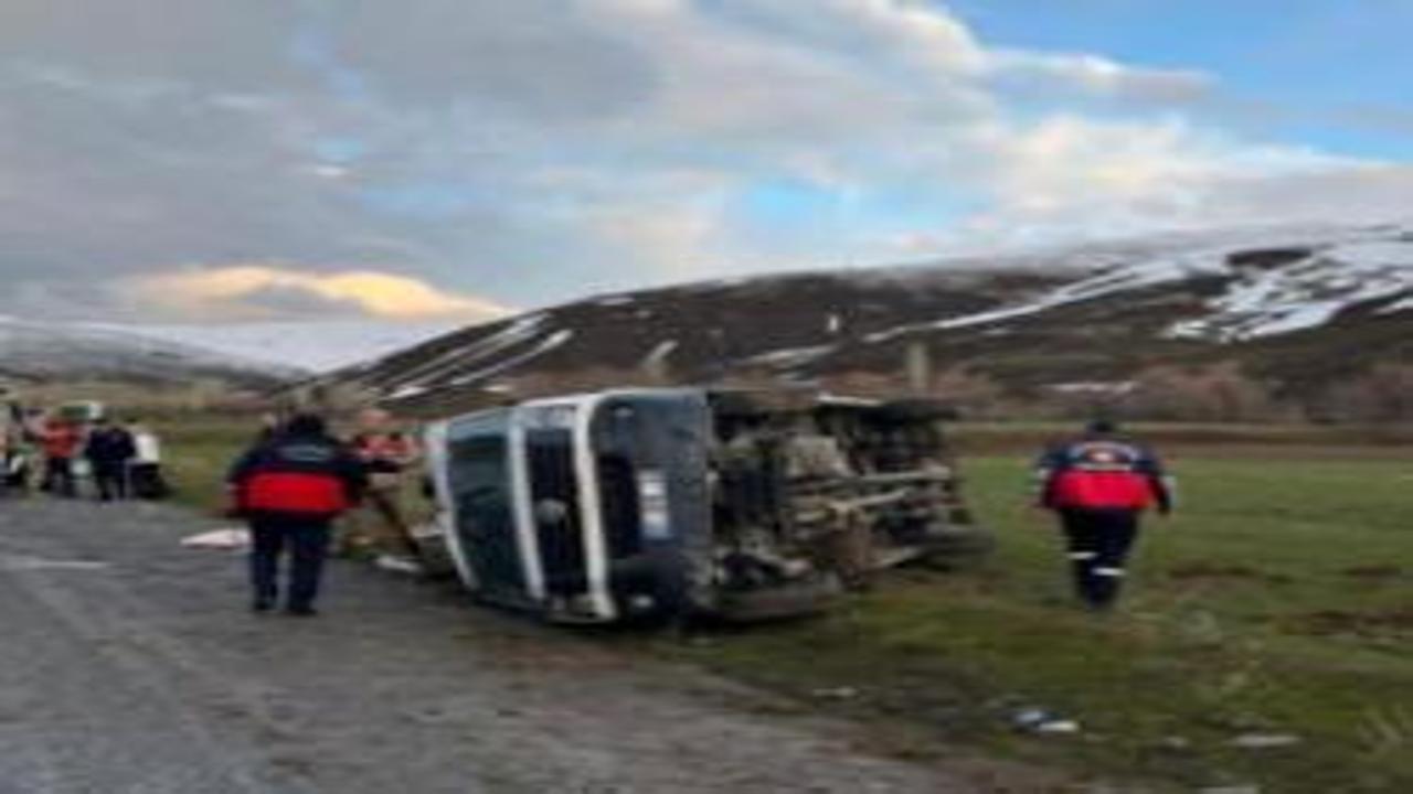 Van'da trafik kazası: 11 yaralı