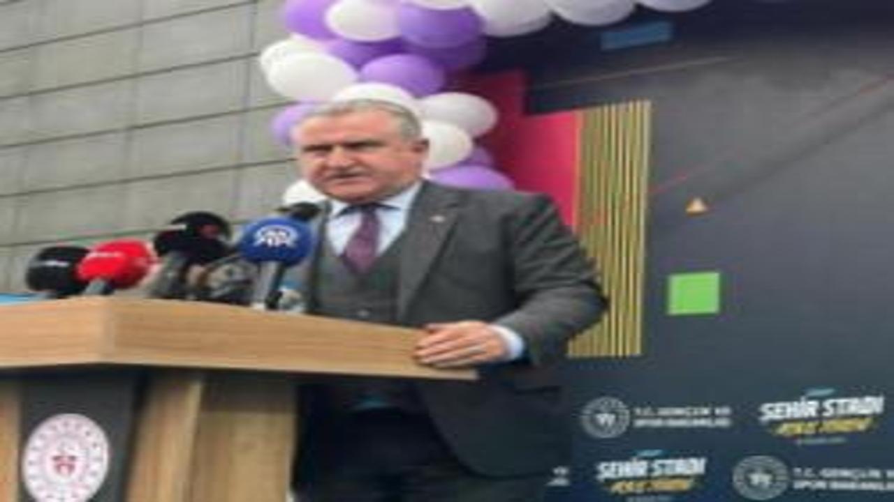 Bakan Aşkın Bak Sinop Stadyumu'nu açtı! 'Herkes Türkiye'ye organizasyon vermek istiyor'