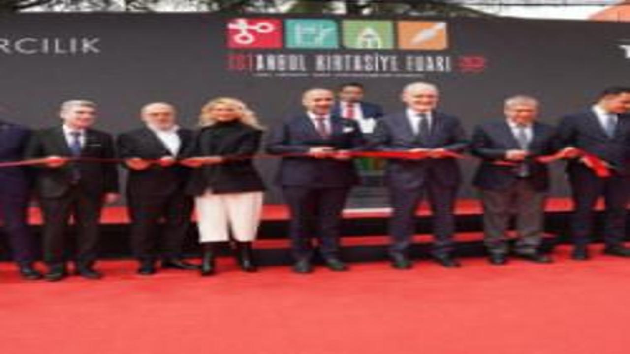 İstanbul Kırtasiye Fuarı 32'nci kez küresel ticarete ev sahipliği yapıyor