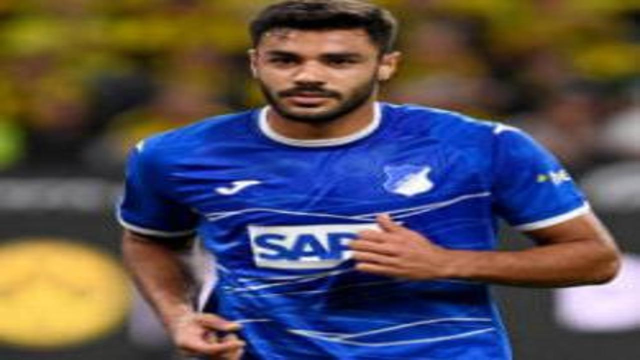 Ozan Kabak imzayı attı!