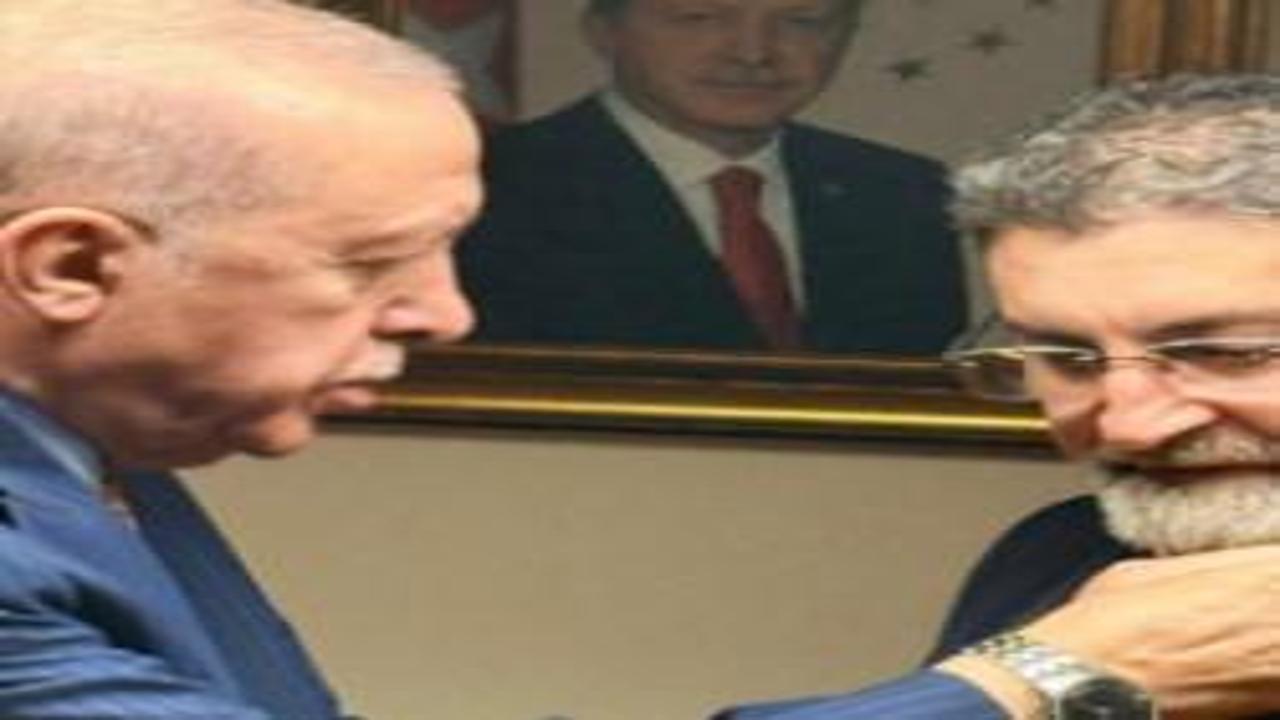 Serik'te yeni dönem! Kadir Kumbul AK Parti'ye katıldı, rozetini Erdoğan taktı