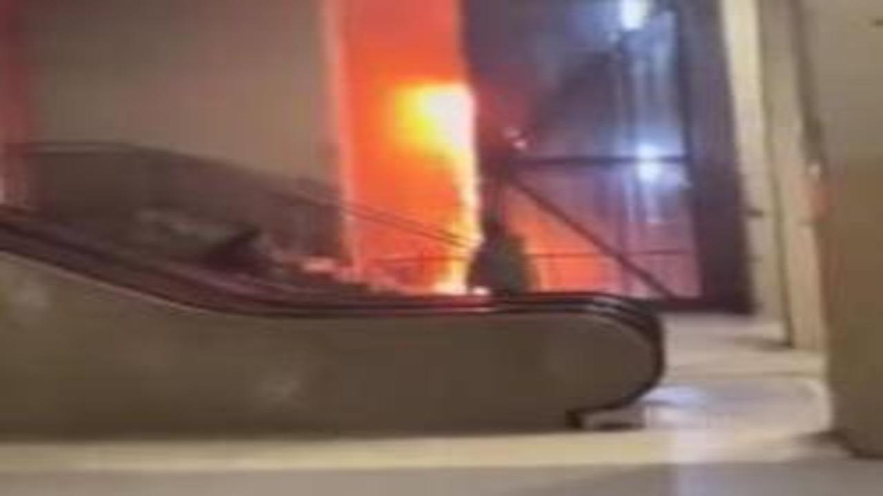 Taksim Metro İstasyonu'nda asansörde yangın