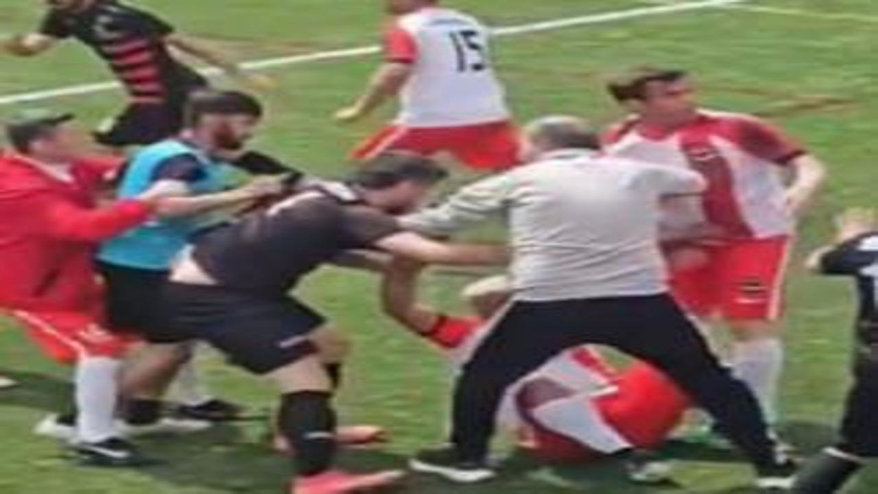 Gaziantep ekibi Diyarbakır’ı 5-2 mağlup etti, karşılaşma sonrası saha karıştı