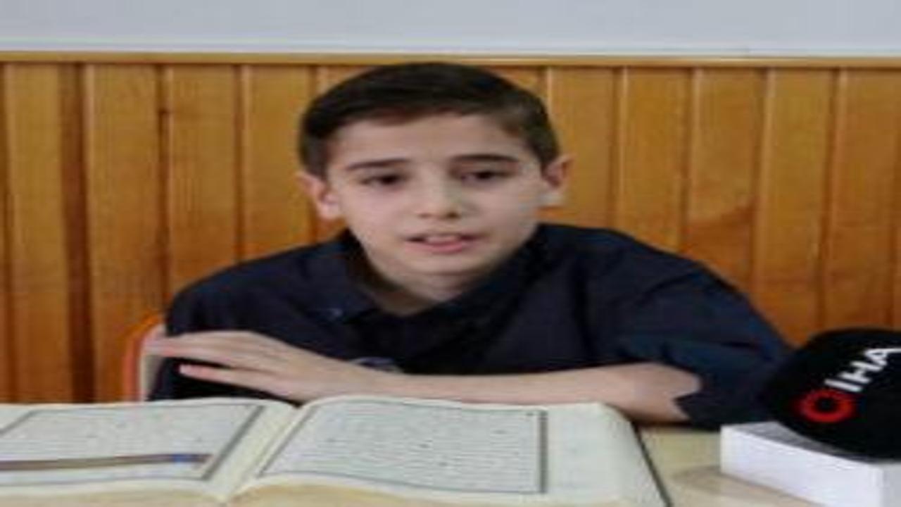 11 yaşındaki Ömer'i gören maşallah diyor: 8 ayda hafız oldu