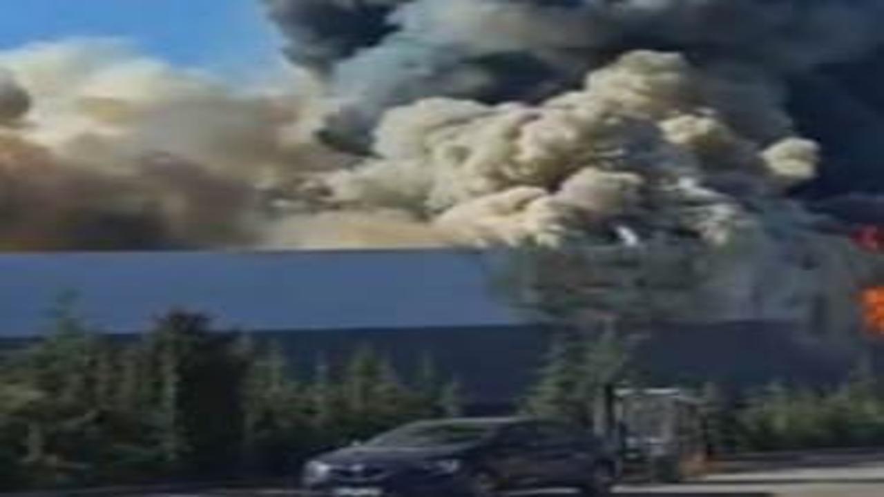 Ankara'da boya fabrikasında yangın: Dumanlar gökyüzünü kapladı!