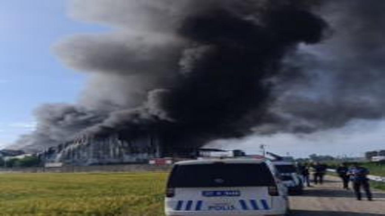 Antalya'da patates üretim tesisinde yangın