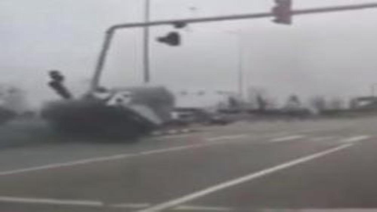 Giresun'da direğe çarpan otomobil takla attı: Aynı aileden 4 kişi ölümden döndü