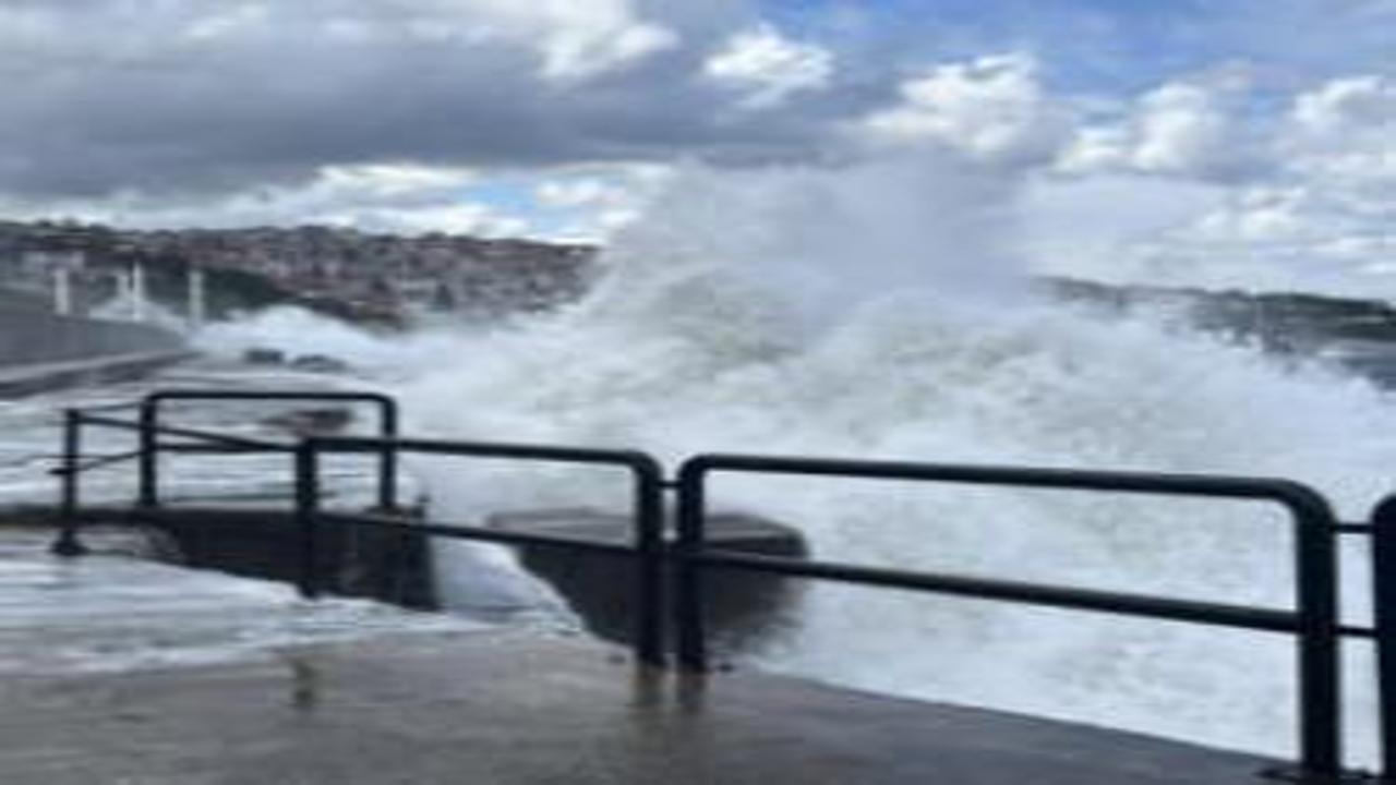 İstanbul Valiliğinden Batı Karadeniz için fırtına uyarısı