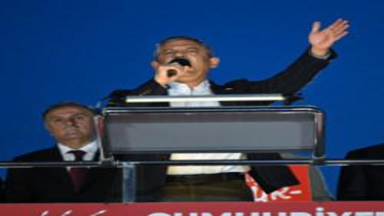 Özgür Özel'den siyasilere tehdit! AK Parti'den sert cevap!