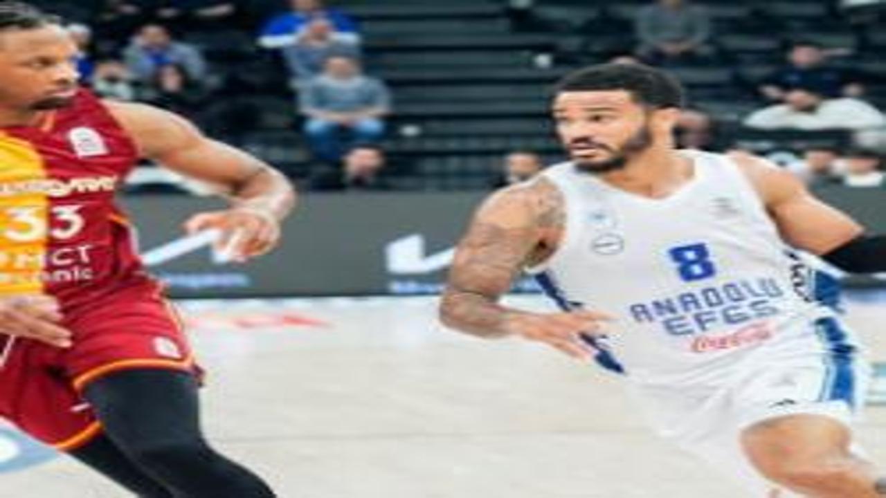 Potada hafta derbiyle kapanıyor! Galatasaray MCT Technic evinde Anadolu Efes'e karşı