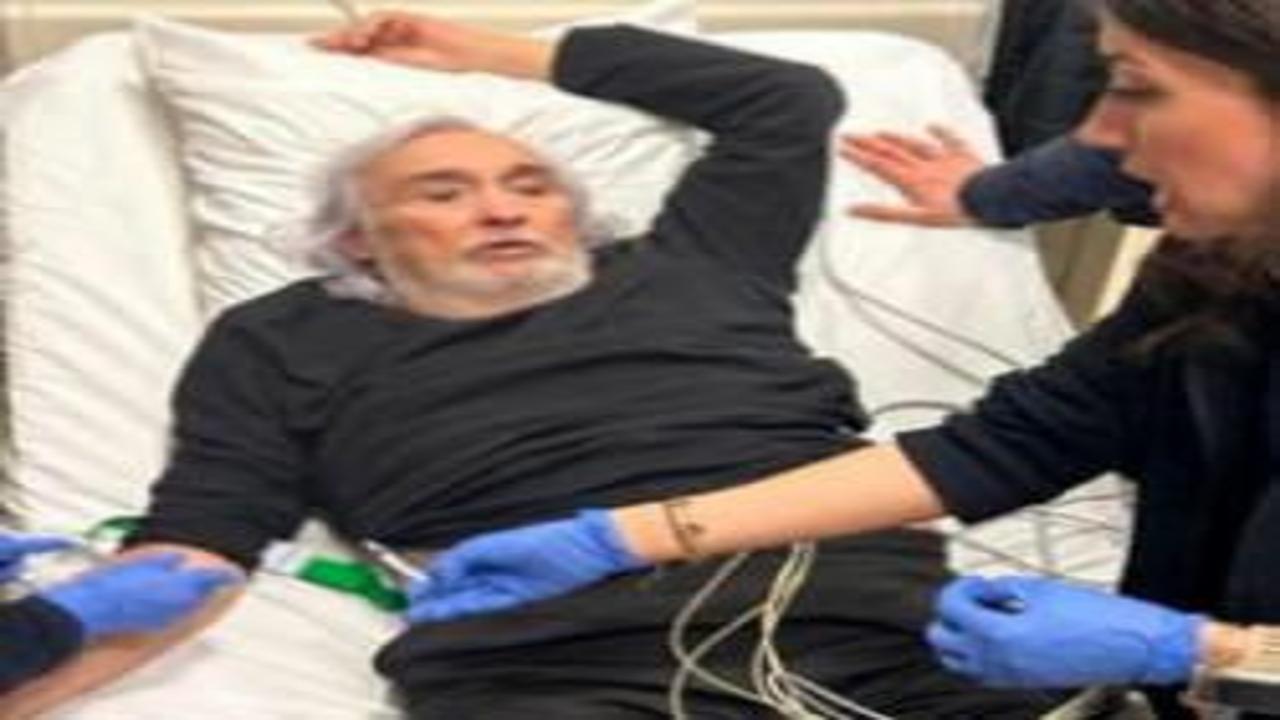 Sahnede fenalaşan Müjdat Gezen hastaneye kaldırıldı