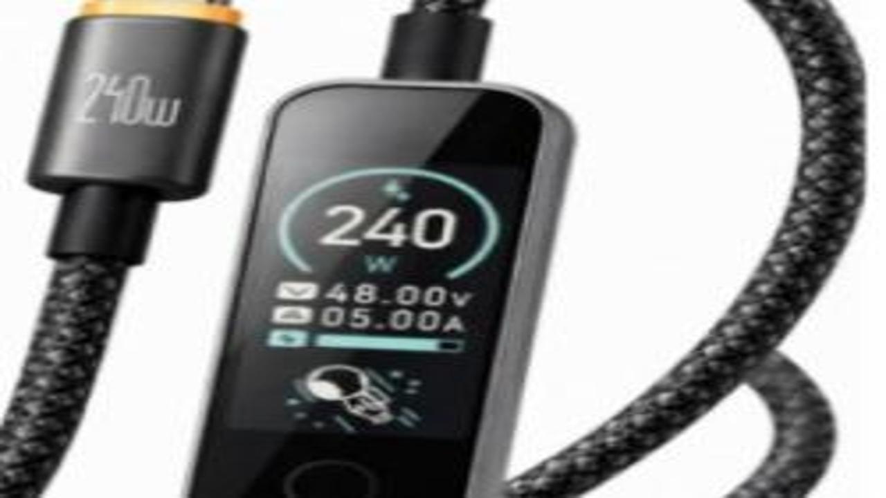 Şarj kabloları akıllandı: Ekranlı kablo dönemi başladı