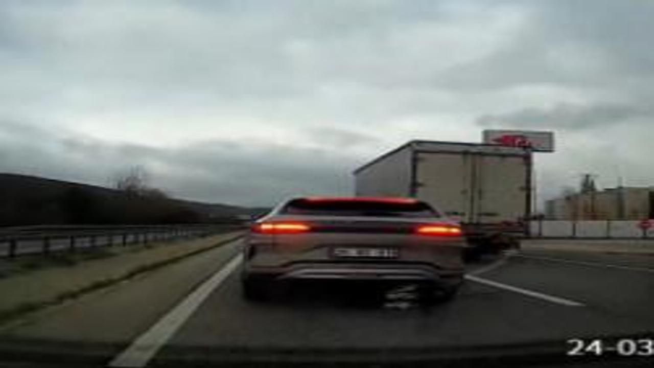 Sürücülere ders niteliğinde görüntü! Mahkeme de o sürücüyü haksız buldu