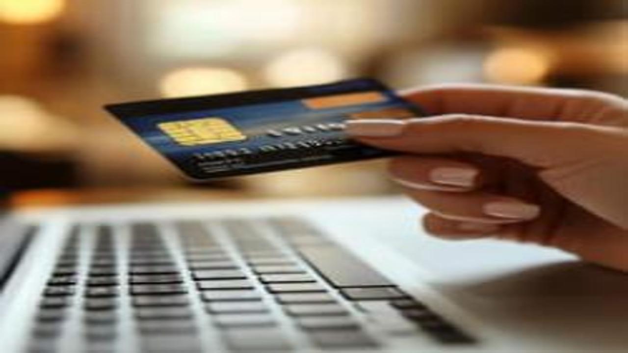 Tek tıkla 700 milyar dolar çöp: İade ekonomisi alarm veriyor