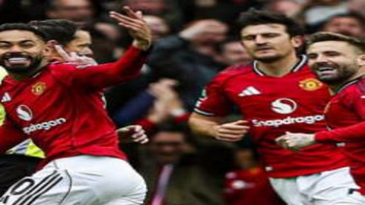 5 gollü maçta Manchester United Liverpool'a karşı 10 yıl sonra ilki başardı!