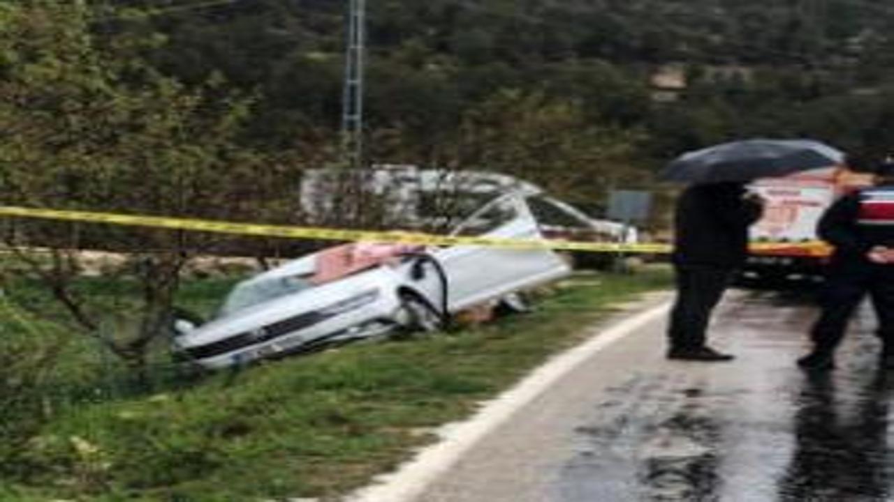 Mersin'de can pazarı! TIR ile çarpışan otomobilin sürücüsü öldü