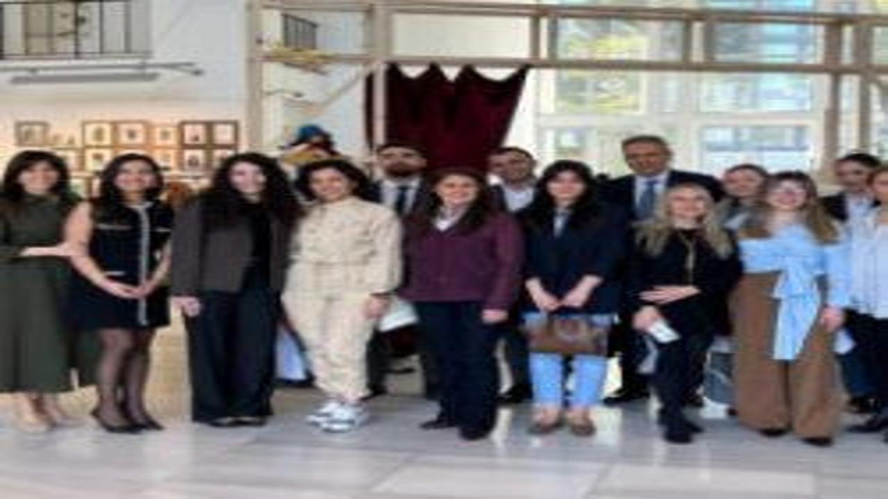 Cildimdeki Hikâye Yarışması ile hastalığın görünmeyen etkileri lif (tekstil) sanatına dönüşüyor