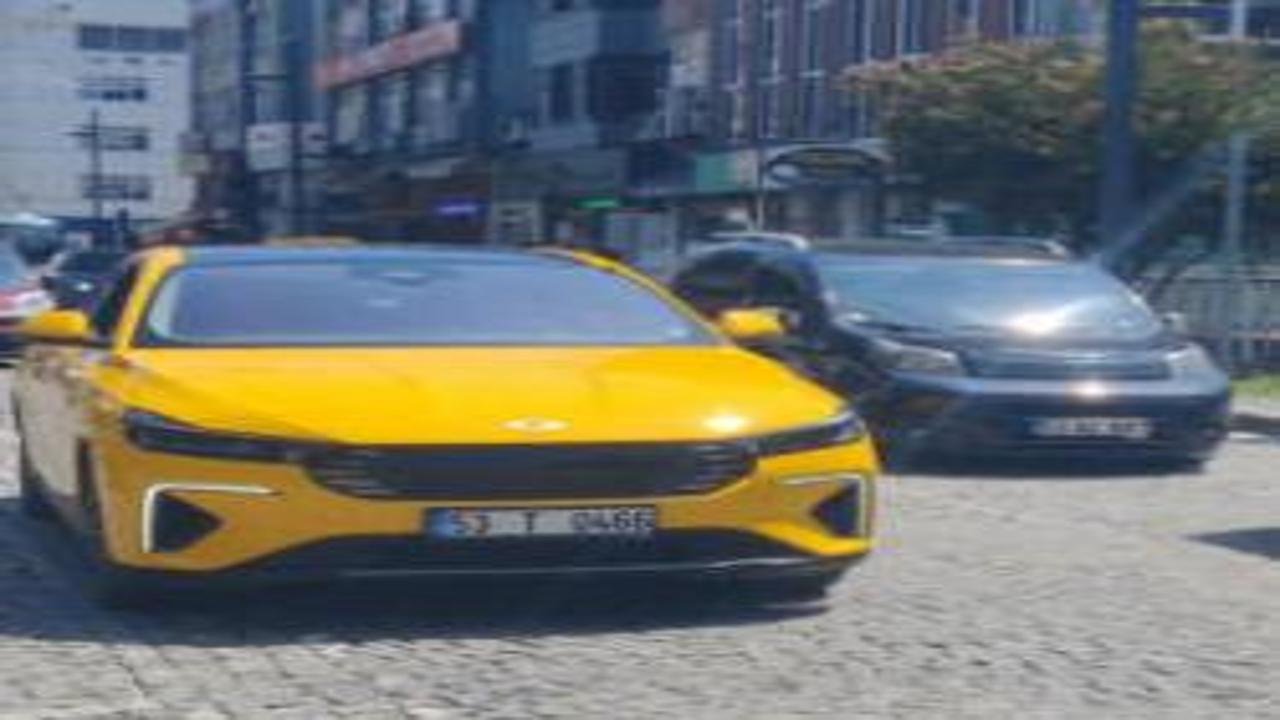 Çocukların favorisi oldu: Rize'nin ilk Togg T10F taksisi hizmette