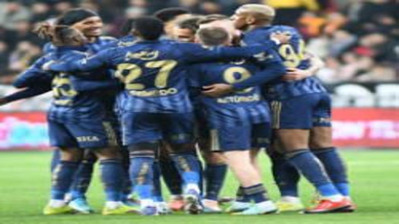 Fenerbahçe - Başakşehir! Muhtemel 11'ler