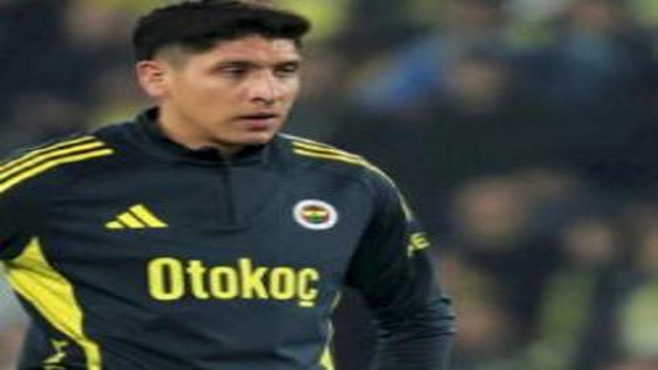 Fenerbahçe taraftarlarından yıldız oyuncuya şok tepki! Topla her buluşmasında ıslıklandı