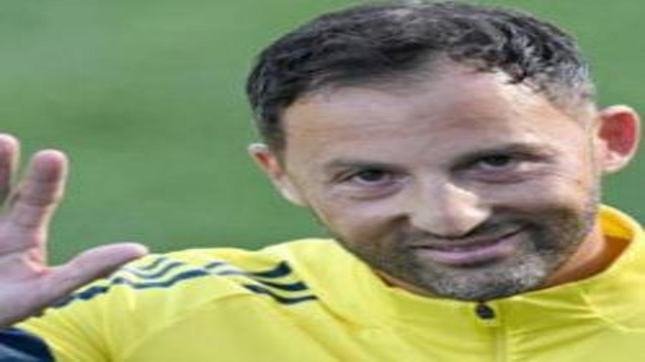 Fenerbahçe'nin eski teknik direktörü Domenico Tedesco, Türkiye'den ayrıldı