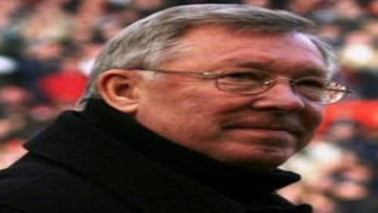 Manchester United'ın efsane teknik direktörü Sir Alex Ferguson hastaneye kaldırıldı!