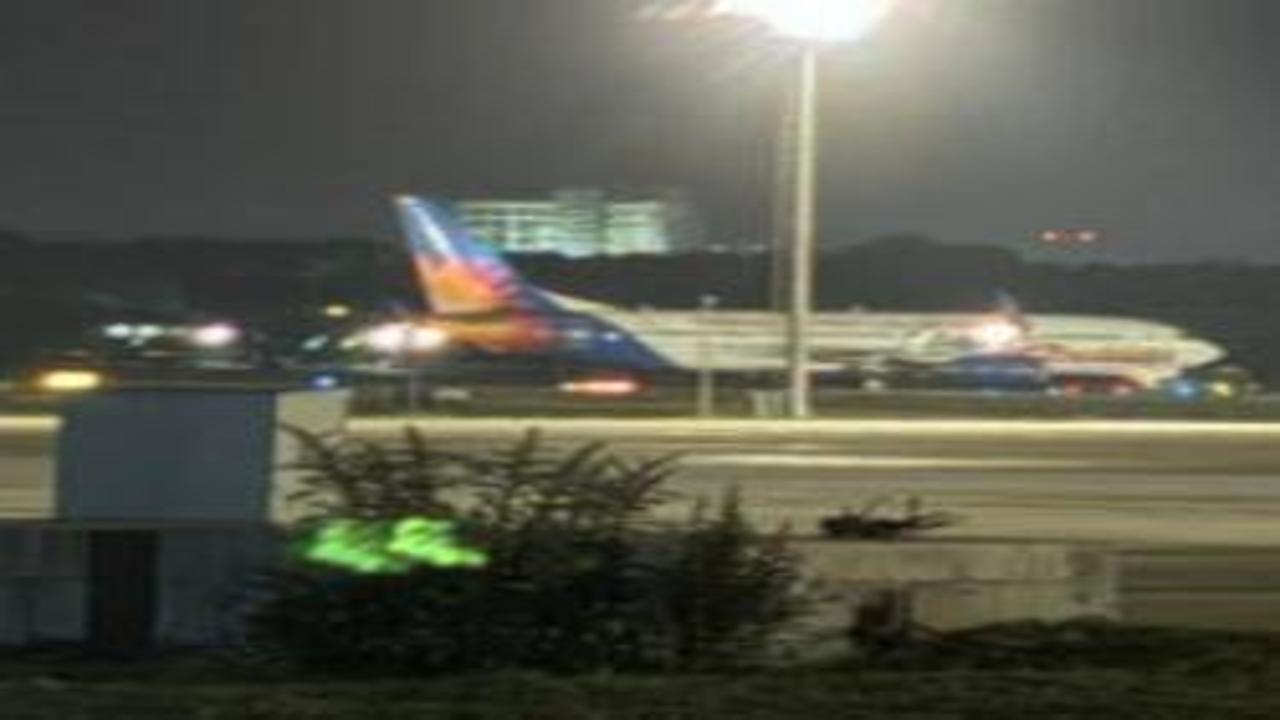 Pilot rahatsızlanınca uçak Antalya'ya acil iniş yaptı!