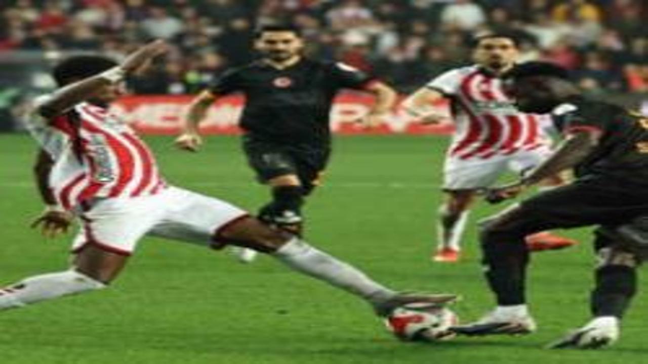 Şampiyonluk beklerken Galatasaray'a soğuk duş: Takımın bir ayağını çukurda bıraktı