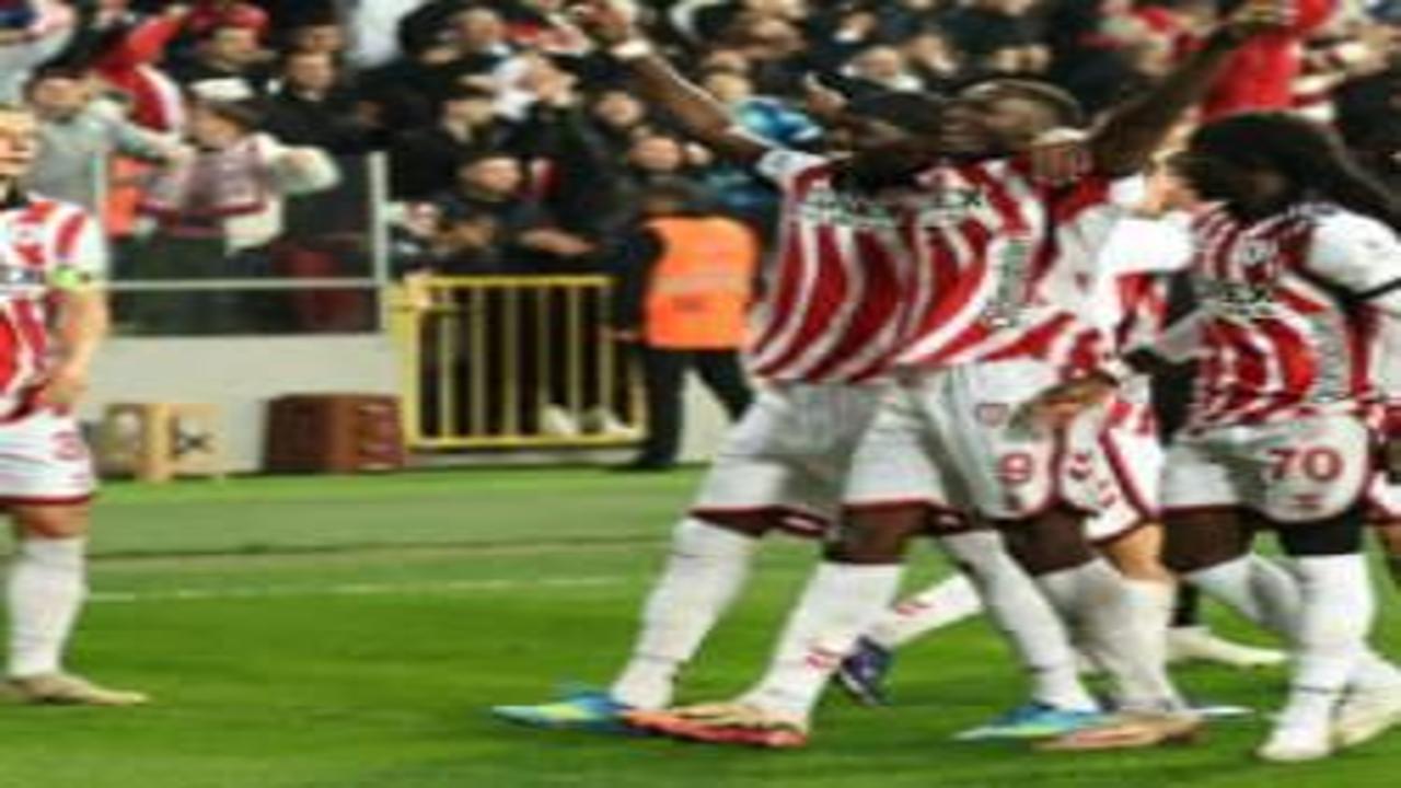 Samsunspor, 2005'ten sonra Galatasaray'a ilki yaşattı